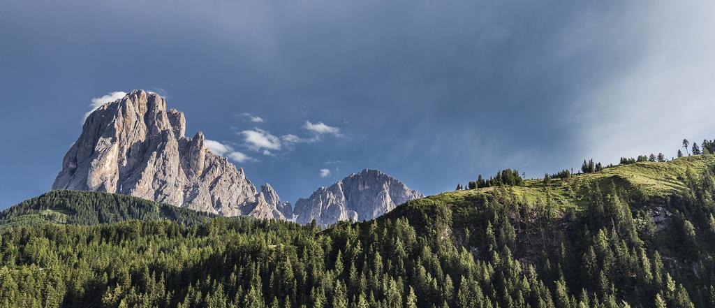 Dorfhotel Beludei Santa Cristina Val Gardena Bagian luar foto