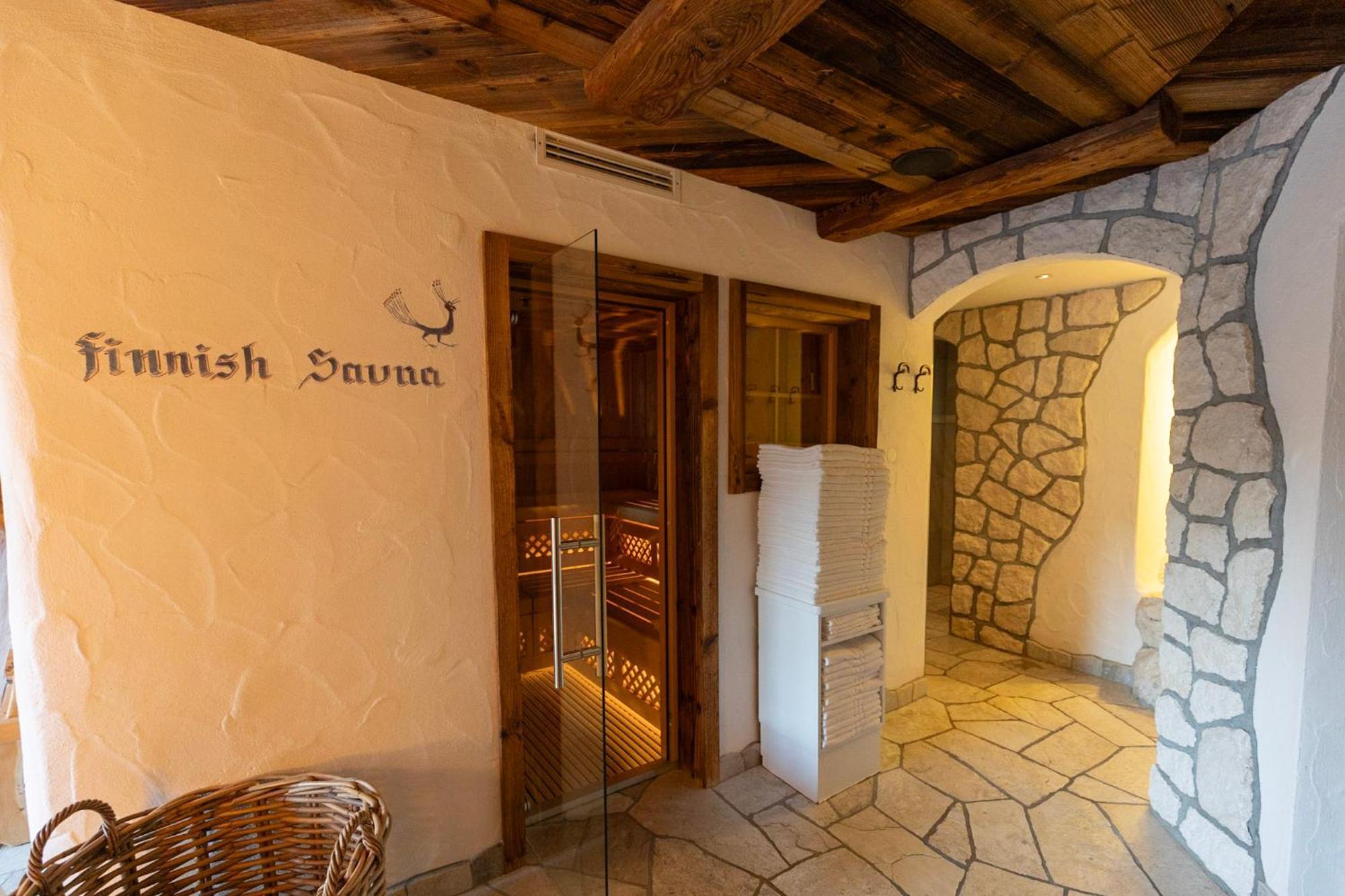 Dorfhotel Beludei Santa Cristina Val Gardena Bagian luar foto