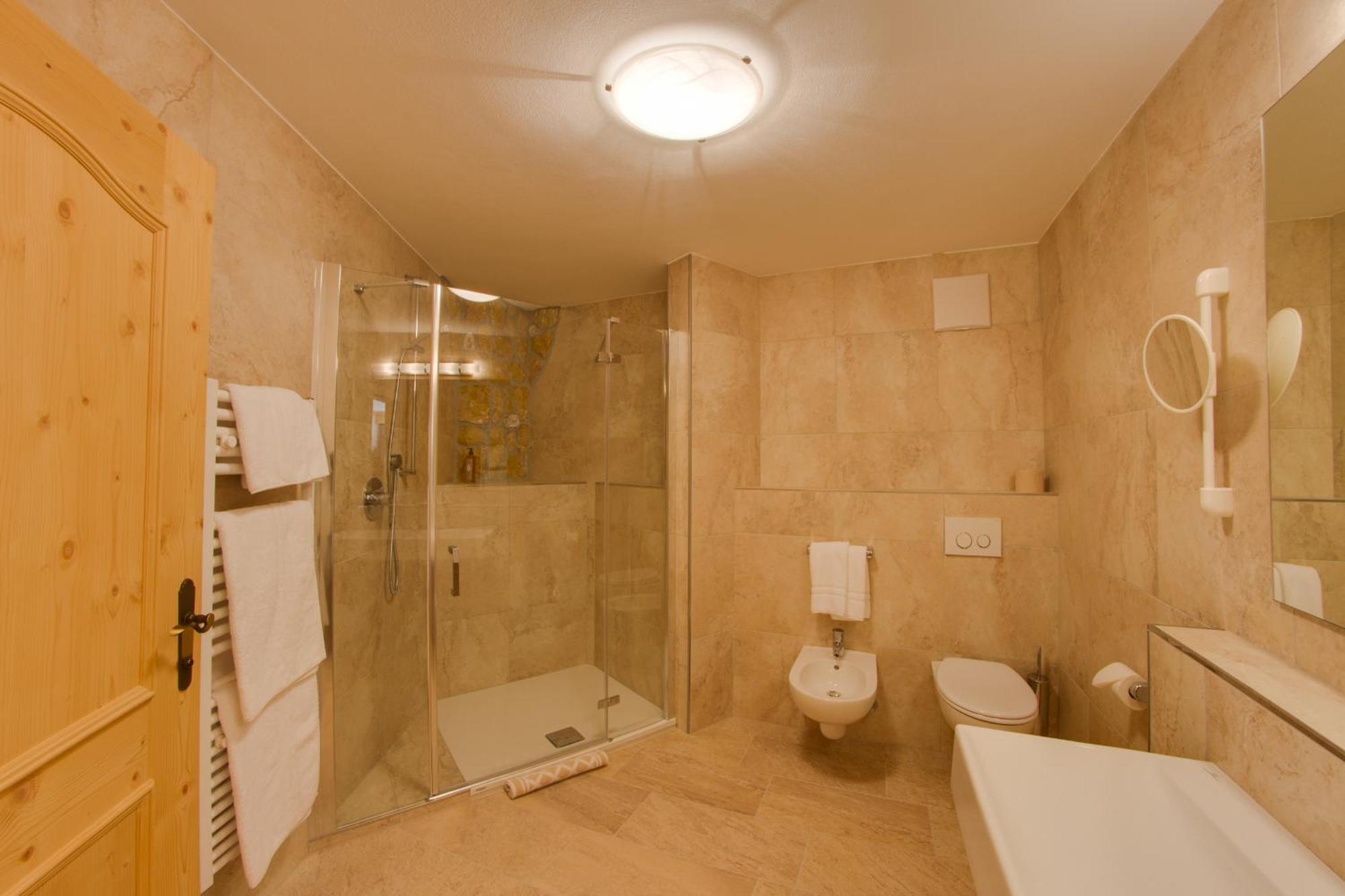 Dorfhotel Beludei Santa Cristina Val Gardena Ruang foto