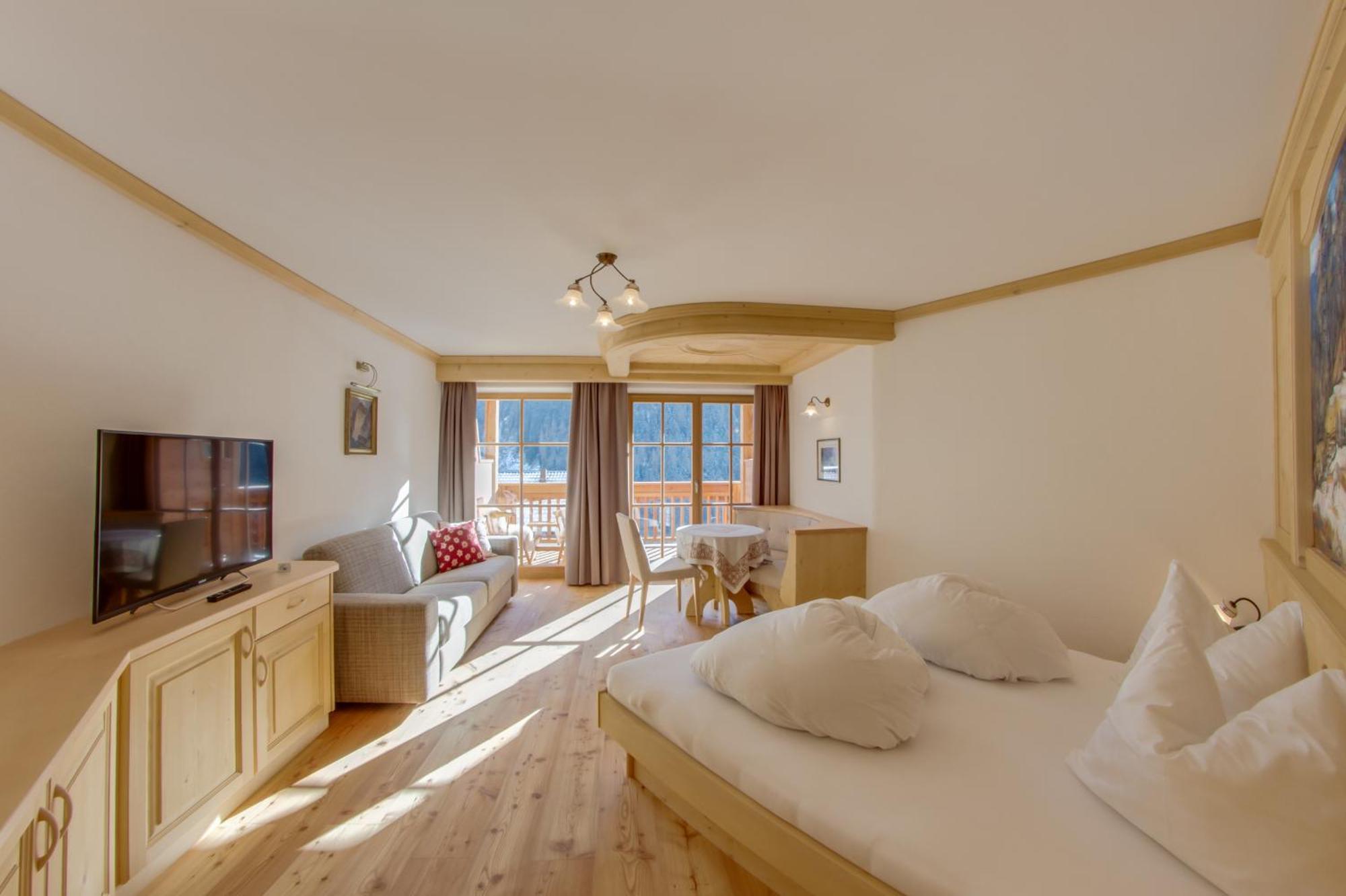 Dorfhotel Beludei Santa Cristina Val Gardena Ruang foto