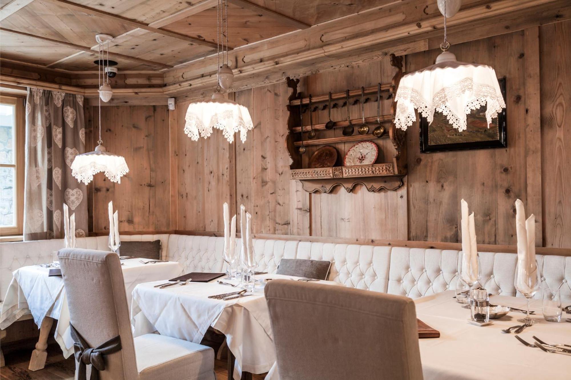 Dorfhotel Beludei Santa Cristina Val Gardena Bagian luar foto