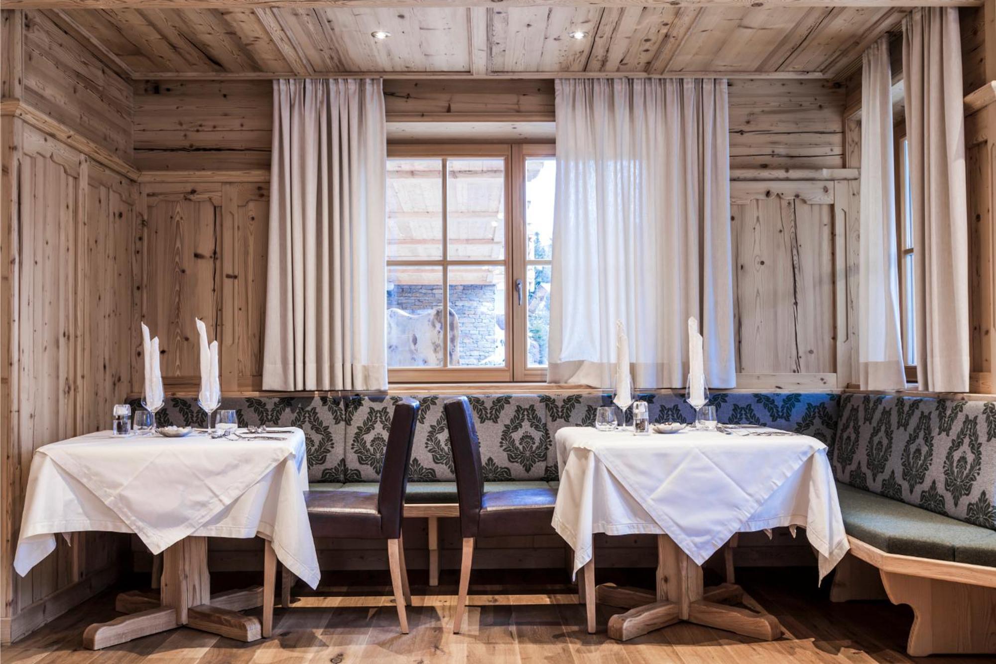 Dorfhotel Beludei Santa Cristina Val Gardena Bagian luar foto