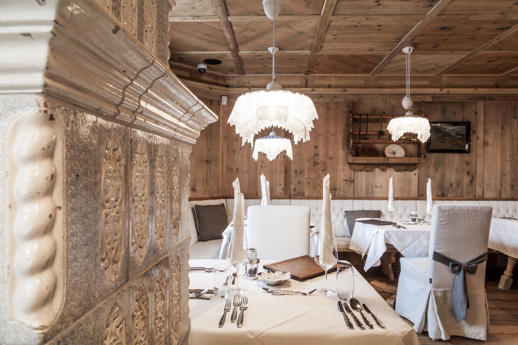 Dorfhotel Beludei Santa Cristina Val Gardena Bagian luar foto
